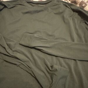 Men's army green lululemon Shirt